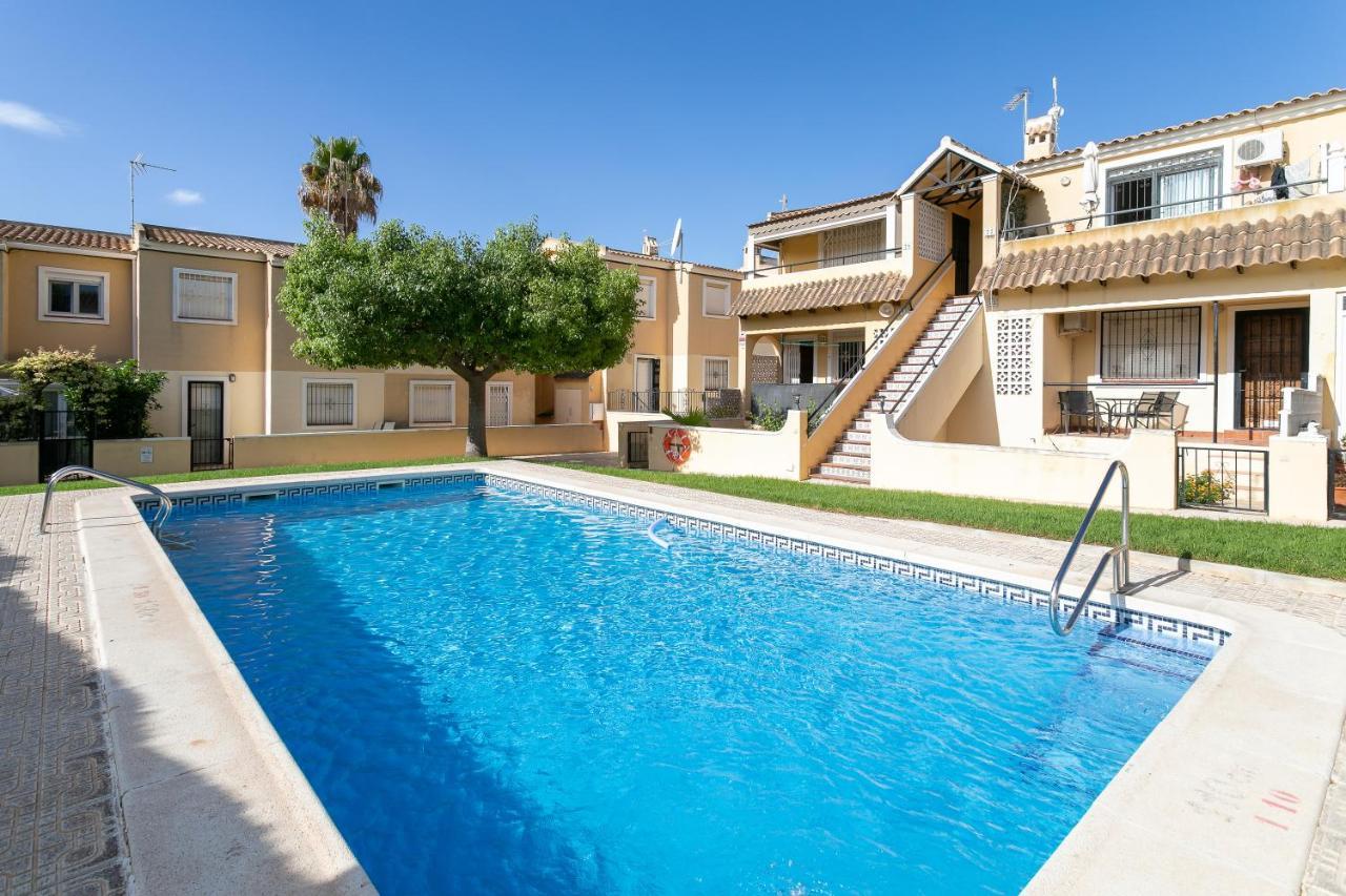Heads 2 Holiday Homes Apartment Villamartin  Luaran gambar