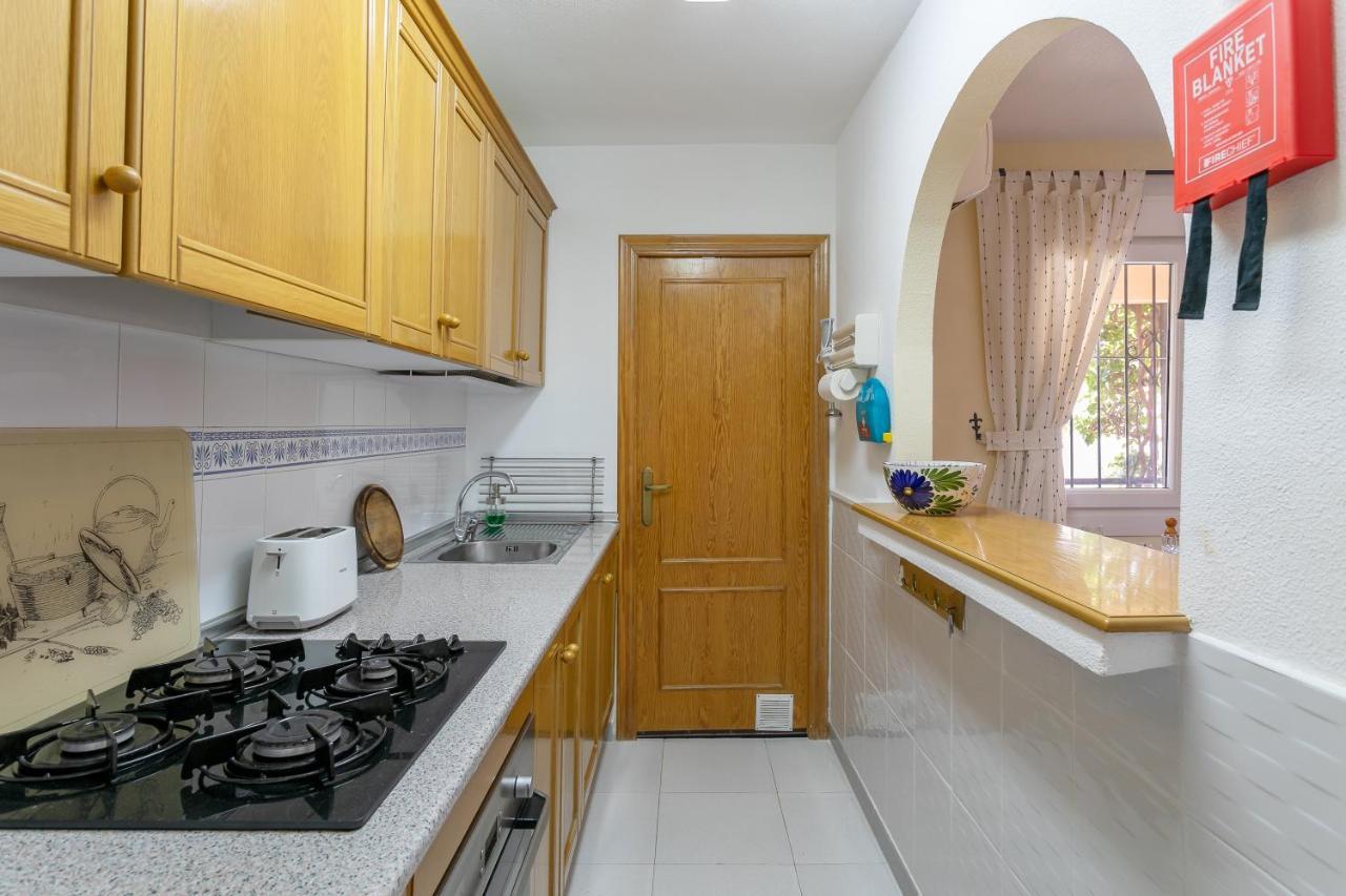 Heads 2 Holiday Homes Apartment Villamartin  Luaran gambar